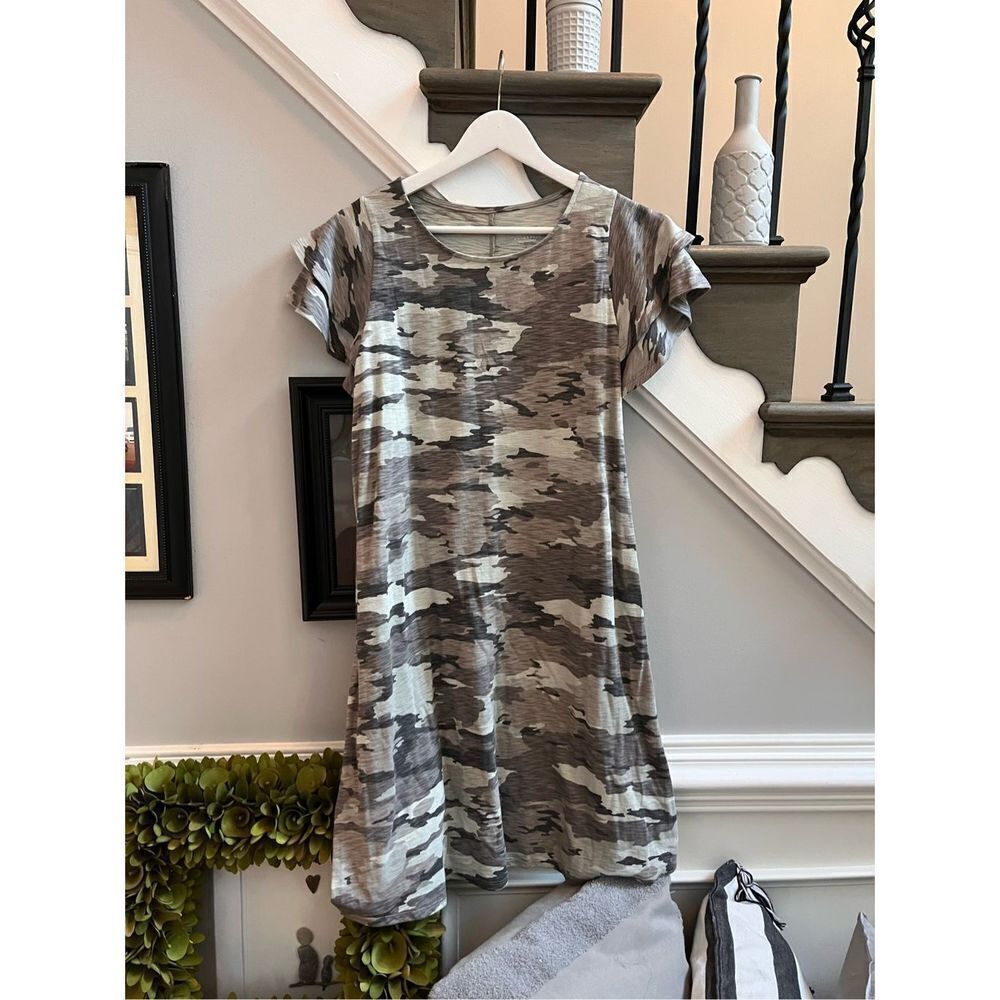 Isabel Maternity Flutter Sleeve Camo Dress sz XS EUC